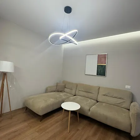 Luxury 2Bd Apartment Near Delijorgji