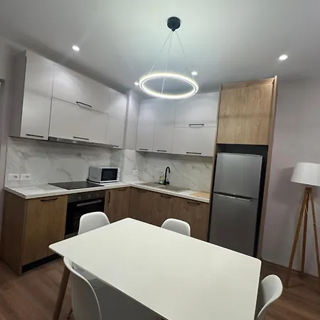 Luxury 2bd Near Delijorgji Апартаменты *