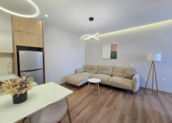 Prayla Luxury 2bd At Delijorgji * 地拉那